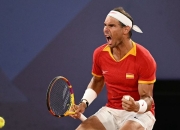 开云电子官网-纳达尔在比赛中受伤退赛，詹姆斯主帅表示担忧